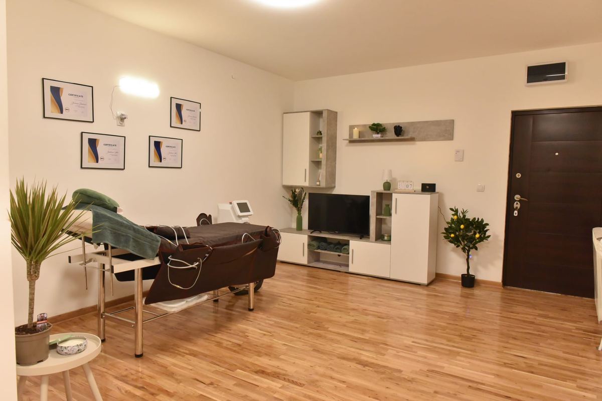 Enterijer Studio Sparkle - prostrani salon sa sertifikatima